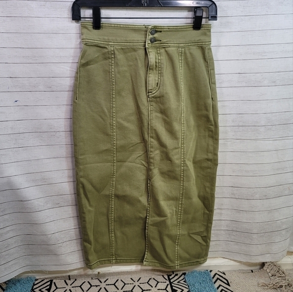 WE THE FREE OLIVE GREEN DENIM MIDI SKIRT, SZ 25 - Picture 1 of 9